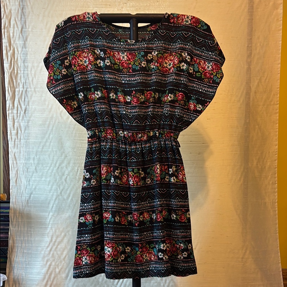 Black and Pink Casual Mini Sundress with Dolman Sleeves